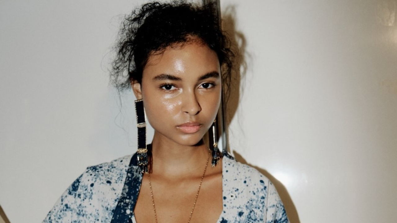 Frizz ganha destaque nos penteados do desfile da Catarina Mina na SPFW