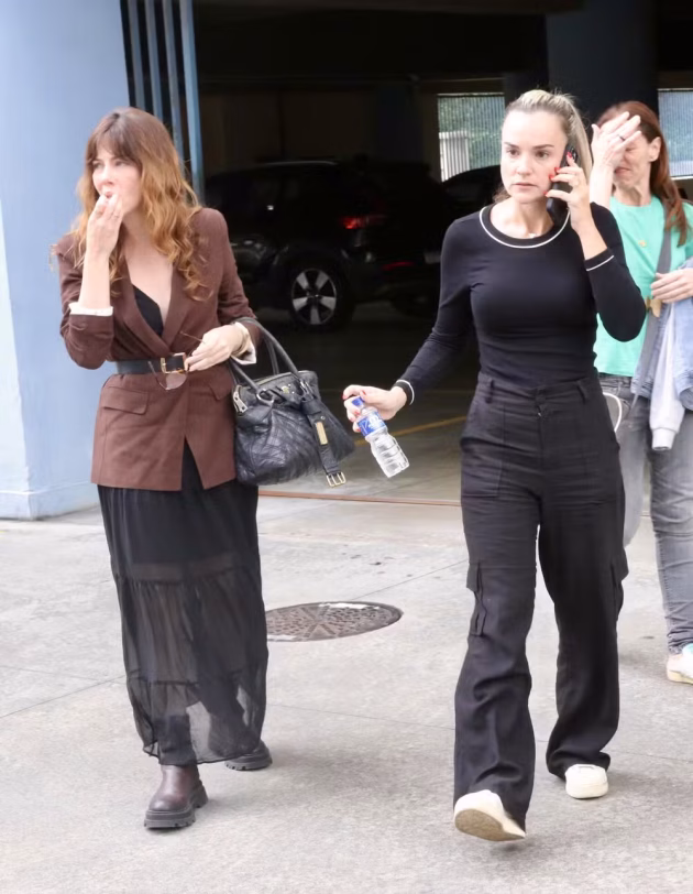Com forte emoção e presença de ex-Rebeldes, despedida de Lua Blanco reúne entes queridos e familiares no Rio